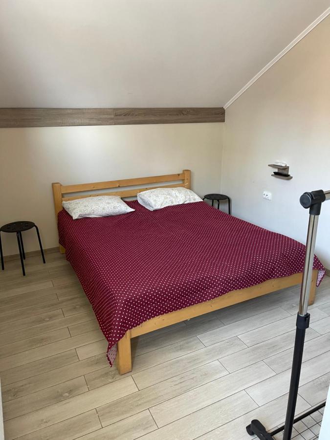 Hostel U Pottera Чернивци Екстериор снимка