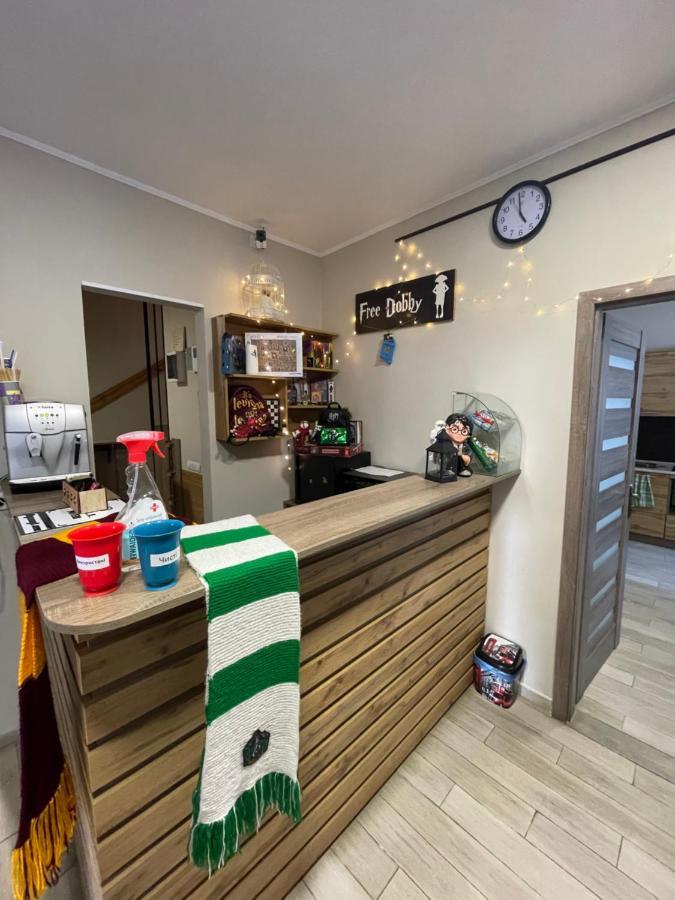 Hostel U Pottera Чернивци Екстериор снимка
